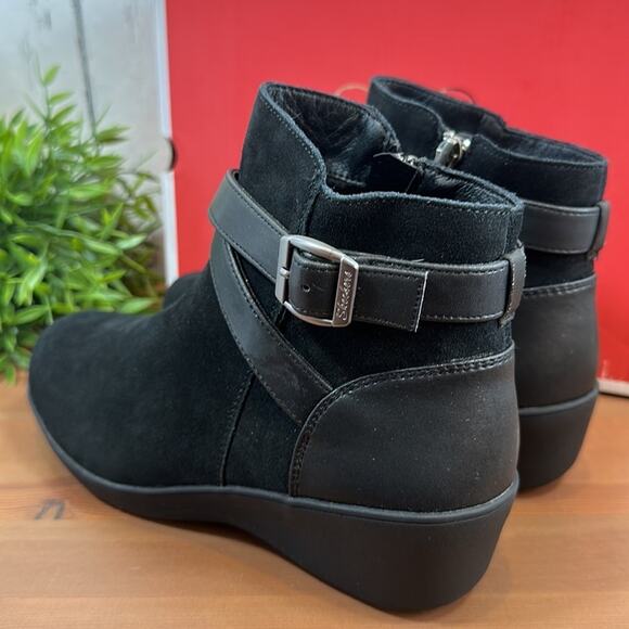 Skechers Frenchie Sleekish Wedge Boots with Buckle Detail Size 6.5 - Picture 5 of 11